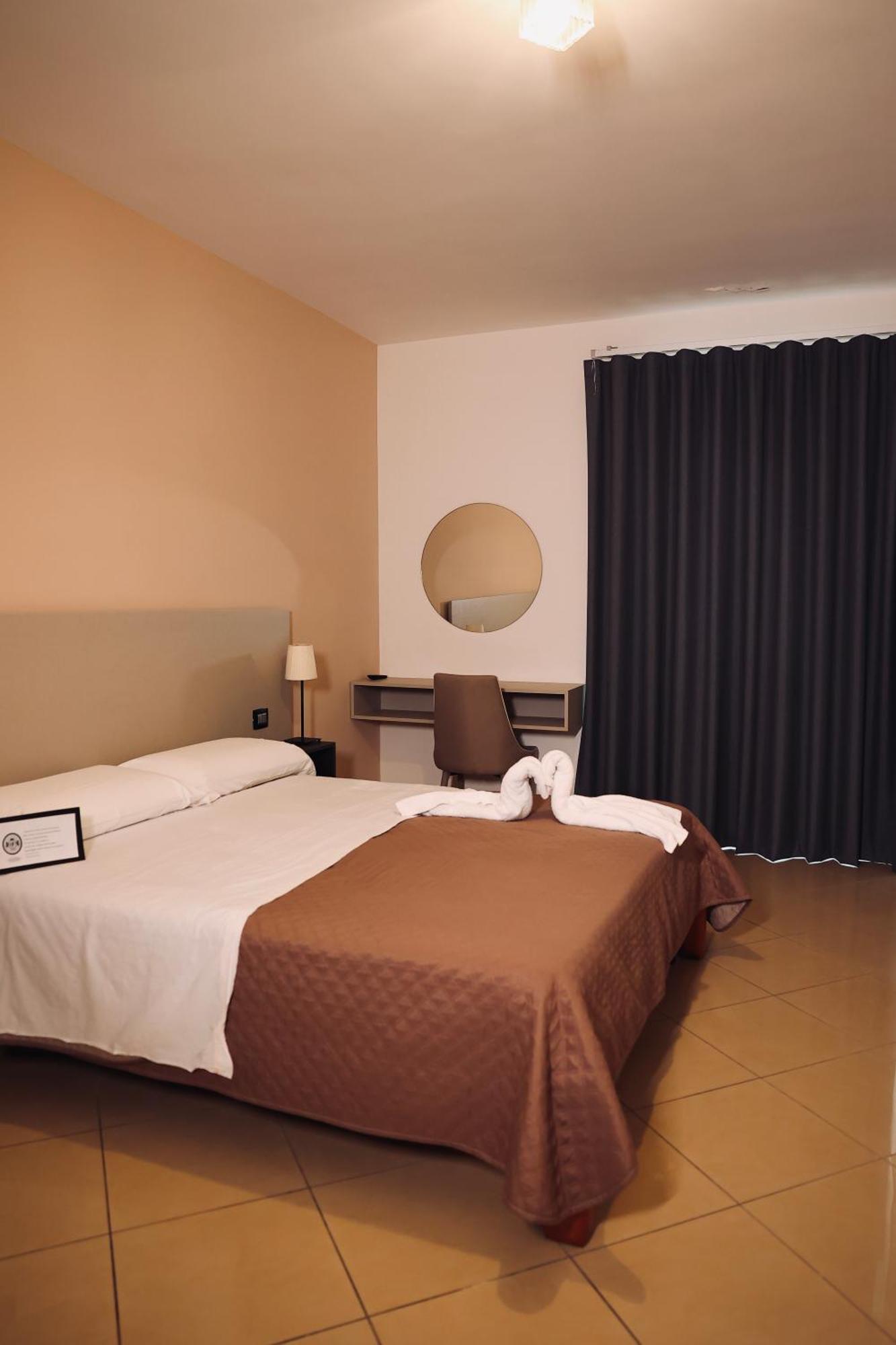 Hotel Futuro Aversa Exterior photo