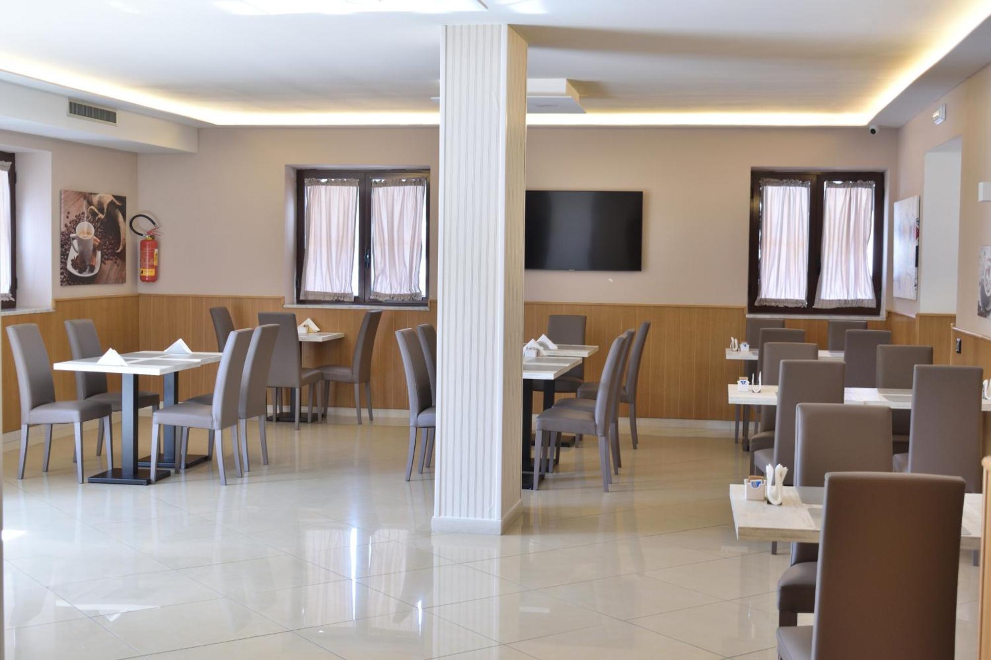 Hotel Futuro Aversa Exterior photo